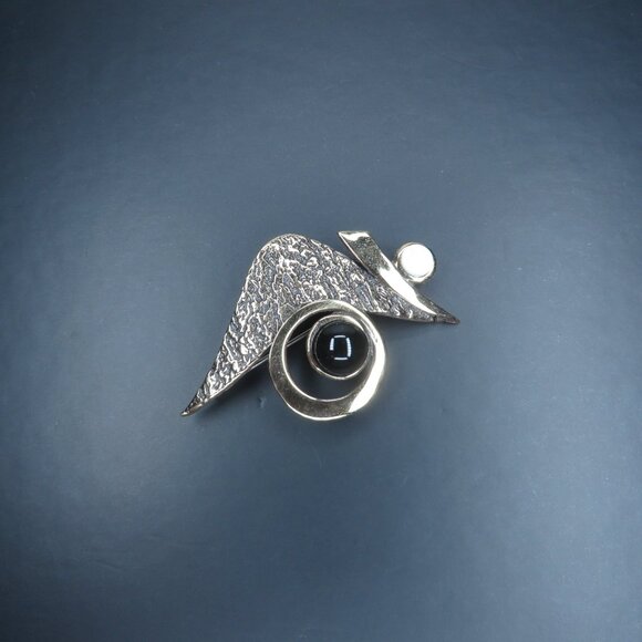 Gold Pin with Black and White Stone Accents - Picture 5 of 6